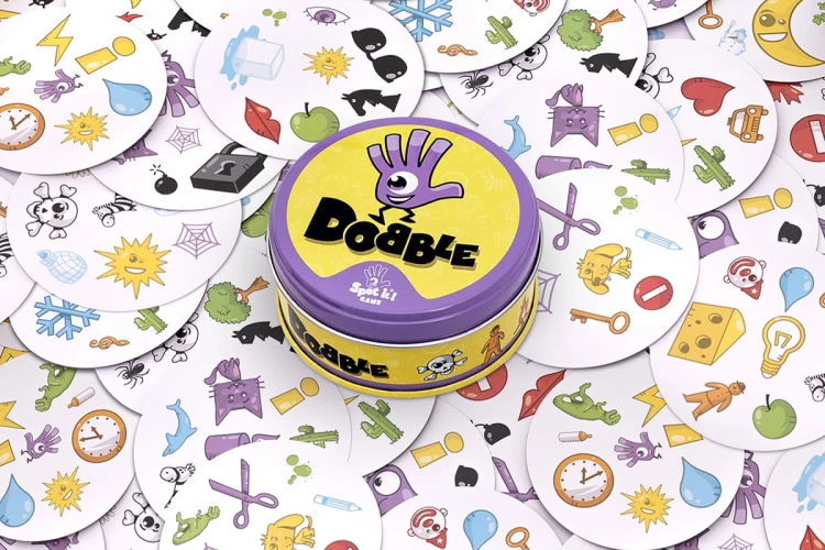 rebel-gra-rodzinna-dobble-2024-foto3.jpg